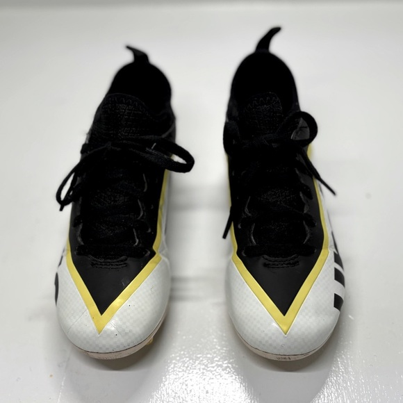 Umbro Pivot Soccer Cleats size 5y - Picture 3 of 8